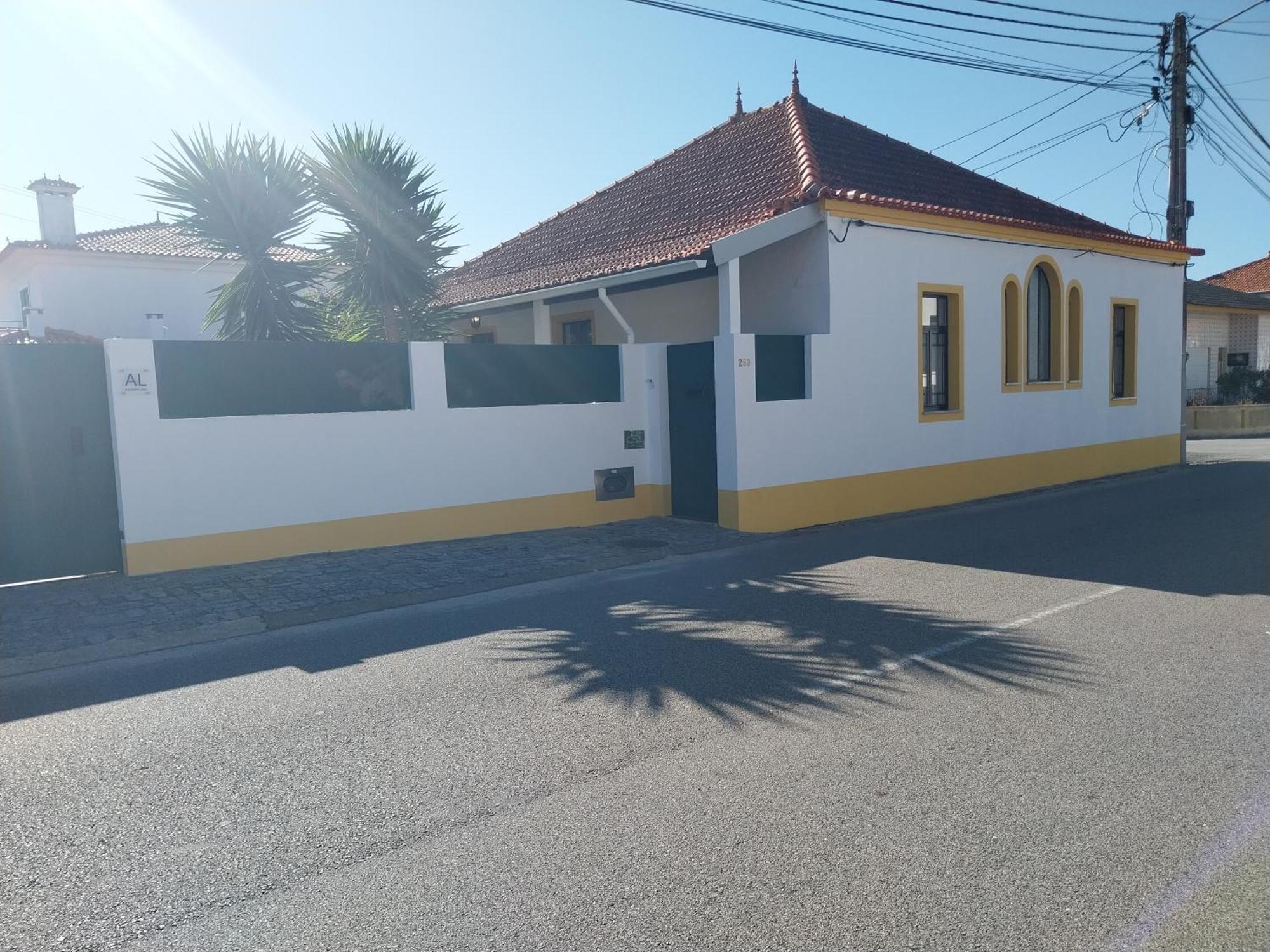 아베이루 Casa Dos Pingos De Mel B&B 외부 사진